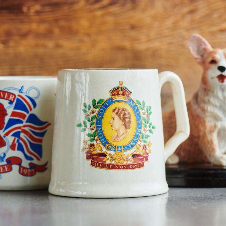 The Queen Mug